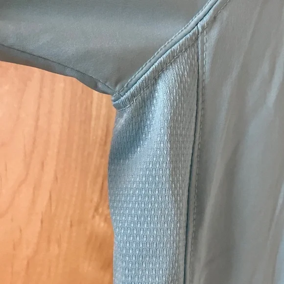 Huk Men's Sky Blue Long Sleeve - Picture 6 of 6